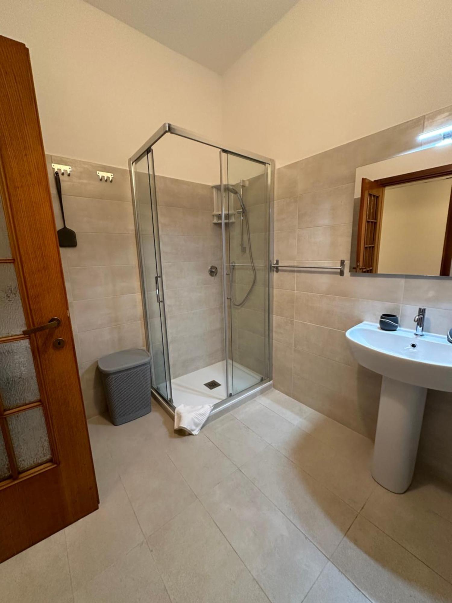 Luna In Trastevere Apartamento Рим Экстерьер фото